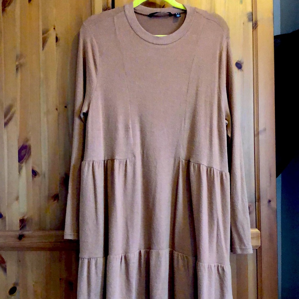 Vero Moda XL viscose poly pale brown jersey dress. Never worn, small snag front